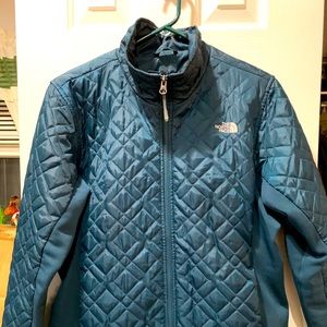 Women’s Northface Outlet Jacket